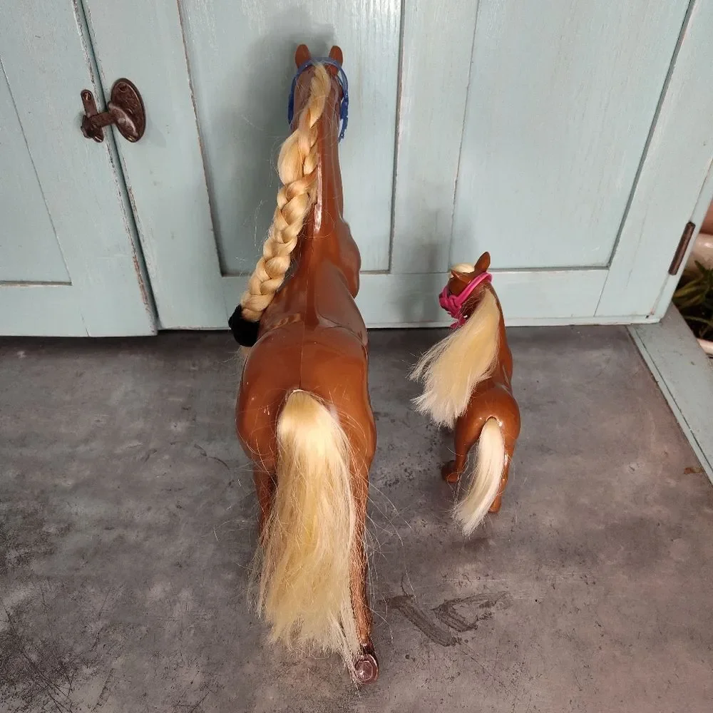 Vintage Mattel Barbie 1991 All American Star Stepper Horse and Foal